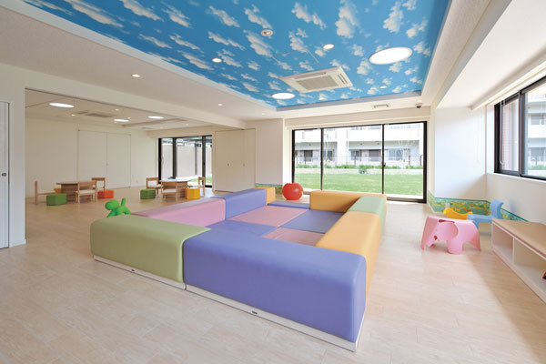 Shared facilities.  [Kids Room ・ Culture Room] It can be used as a children's playground "Kids Room" is, It has become a open space facing the garden, You can play the healthy even on rainy days. In the back of the Kids Room (free of charge) can be also held such as the hobby of the classroom, "Culture Room (use fee / 1 hour 200 yen) "also provides