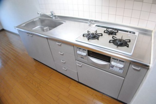 Kitchen. There is a feeling of cleanliness system Kitchen!