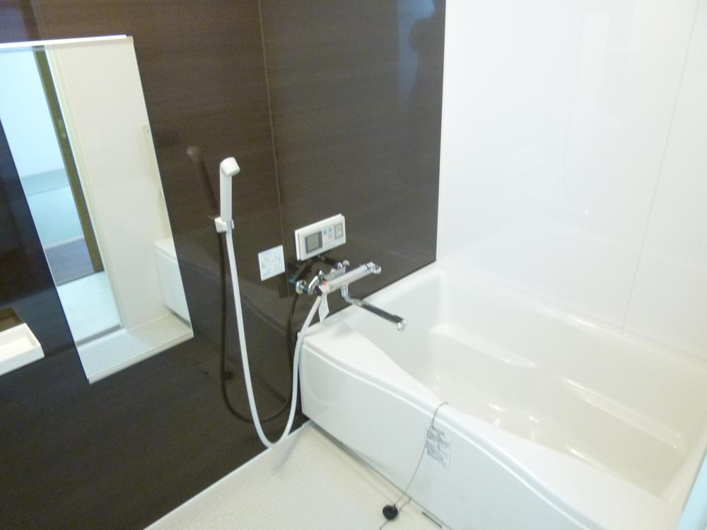 Bathroom. Indoor (July 2013) Shooting