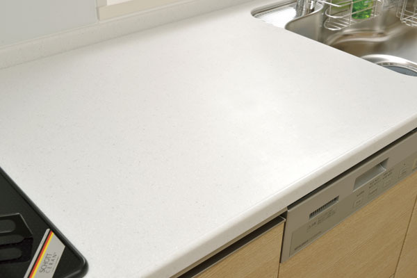 Kitchen.  [Artificial marble top plate] Artificial marble with a luxurious texture and feel has been adopted in the kitchen baking sheet. High durability, Since the dirt is hard to penetration, It is easy to clean (same specifications)