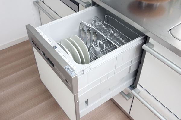 Kitchen.  [Dishwasher] Wash together about 6 servings of tableware, Greatly reduce the time and effort of cleaning up. It is neat built-in type (same specifications)