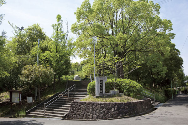Surrounding environment. Chisato Nishimachi park (a 1-minute walk ・ About 60m)