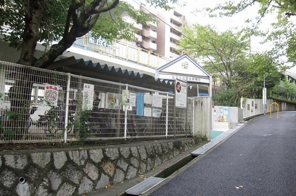 Municipal Nishioka nursery school that can be admitted from 6 months infants (fiscal 2012, About 310m)
