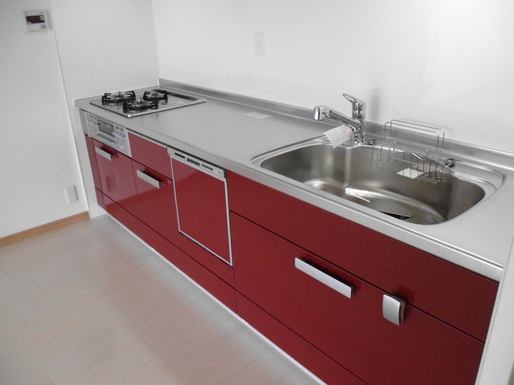 Kitchen. Indoor (12 May 2013) Shooting