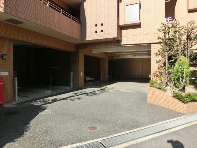 Parking lot. Common areas