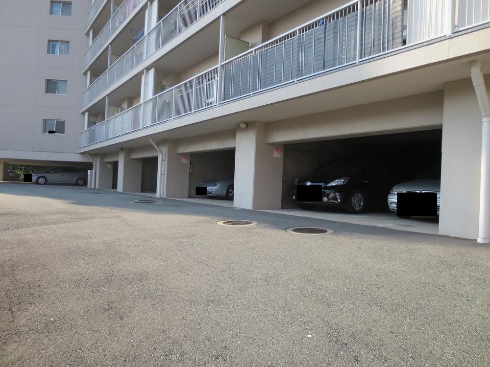 Parking lot