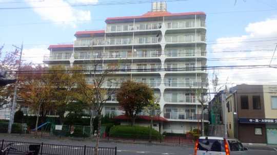 Local appearance photo. Building appearance (1)