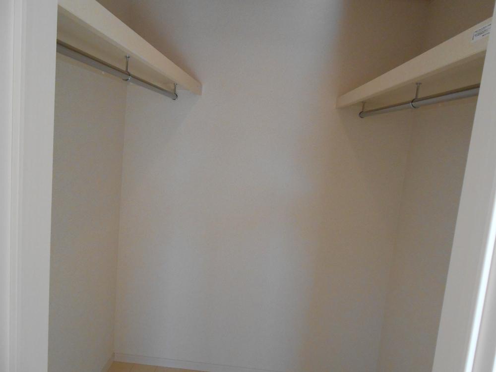 Receipt. Walking closet