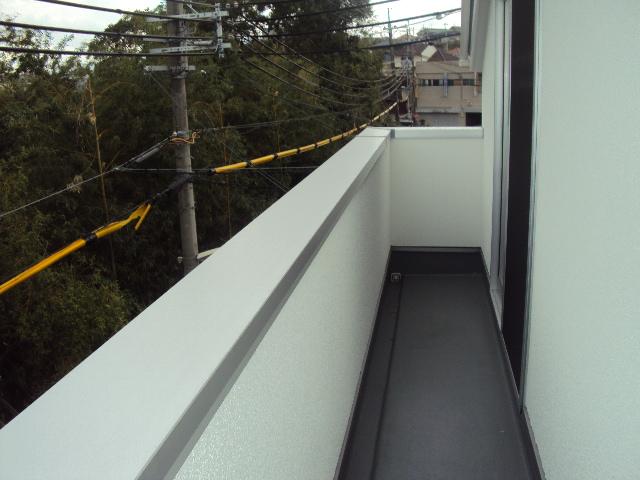 Balcony. ■ Wide balcony two places ■ Since the southwest corner lot, Laundry is also easy to dry ■