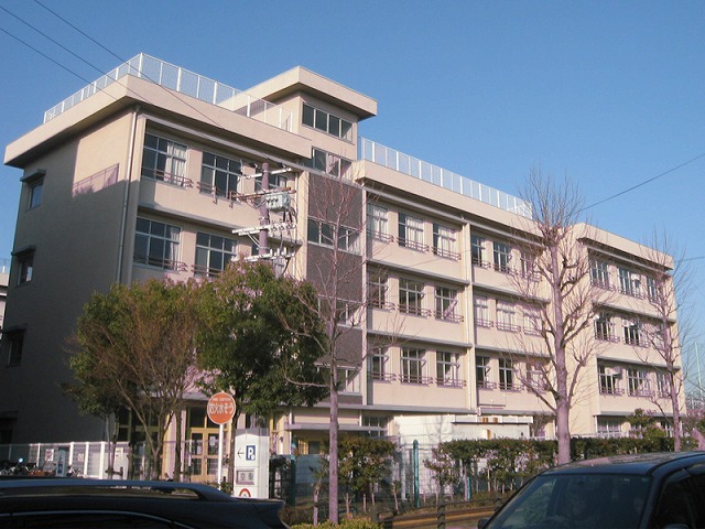 Primary school. 601m to Toyonaka Municipal Takagawa elementary school (elementary school)