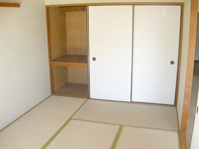 Other room space. Japanese style room