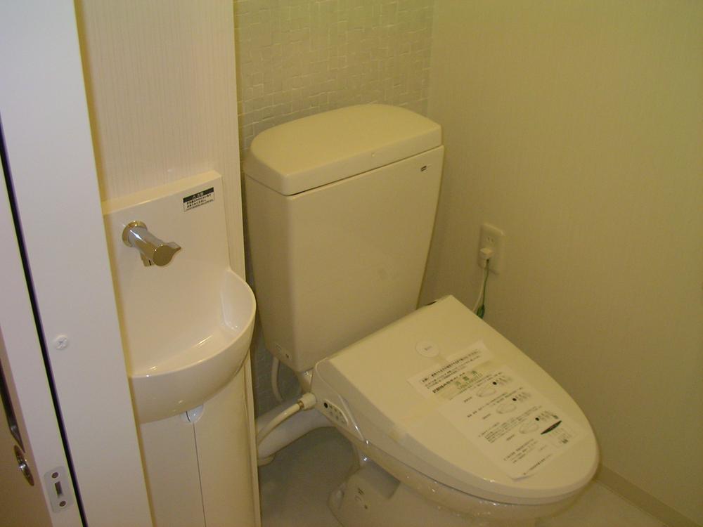 Toilet. Toilet exchange ・ Hand-wash