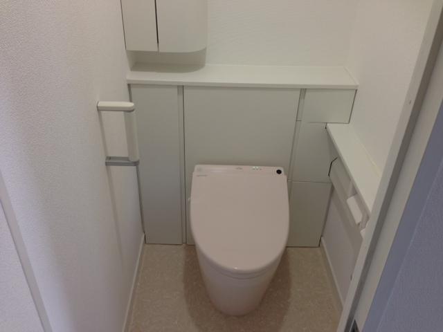 Toilet. Tankless toilet. Toilet You can use widely.