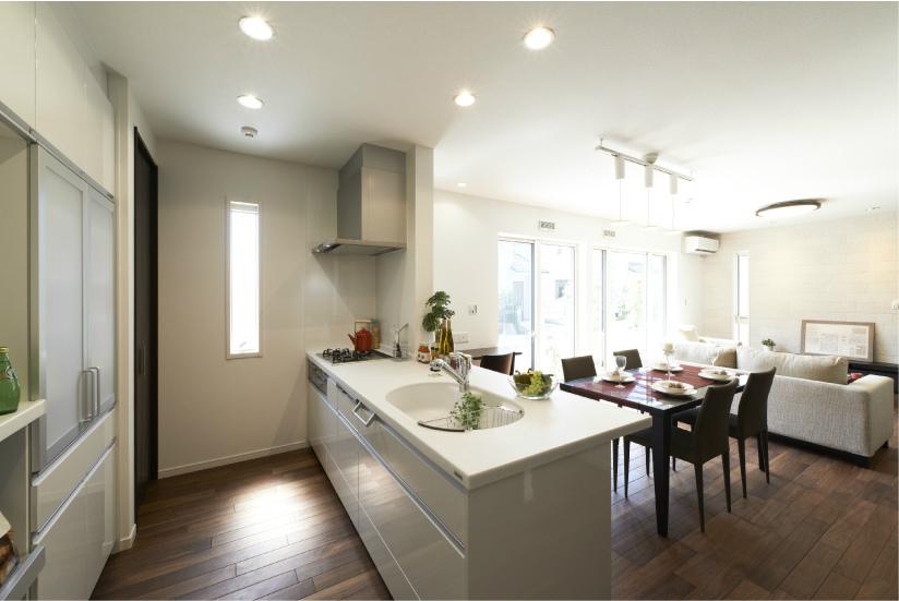 Kitchen. Space spacious flat face-to-face kitchen