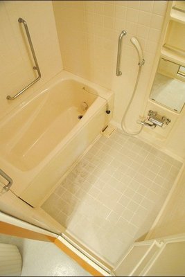 Bath. Reheating function ・ Bathroom with a bathroom dryer