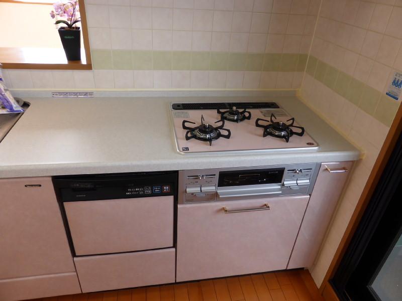 Kitchen. It was a gas stove exchange