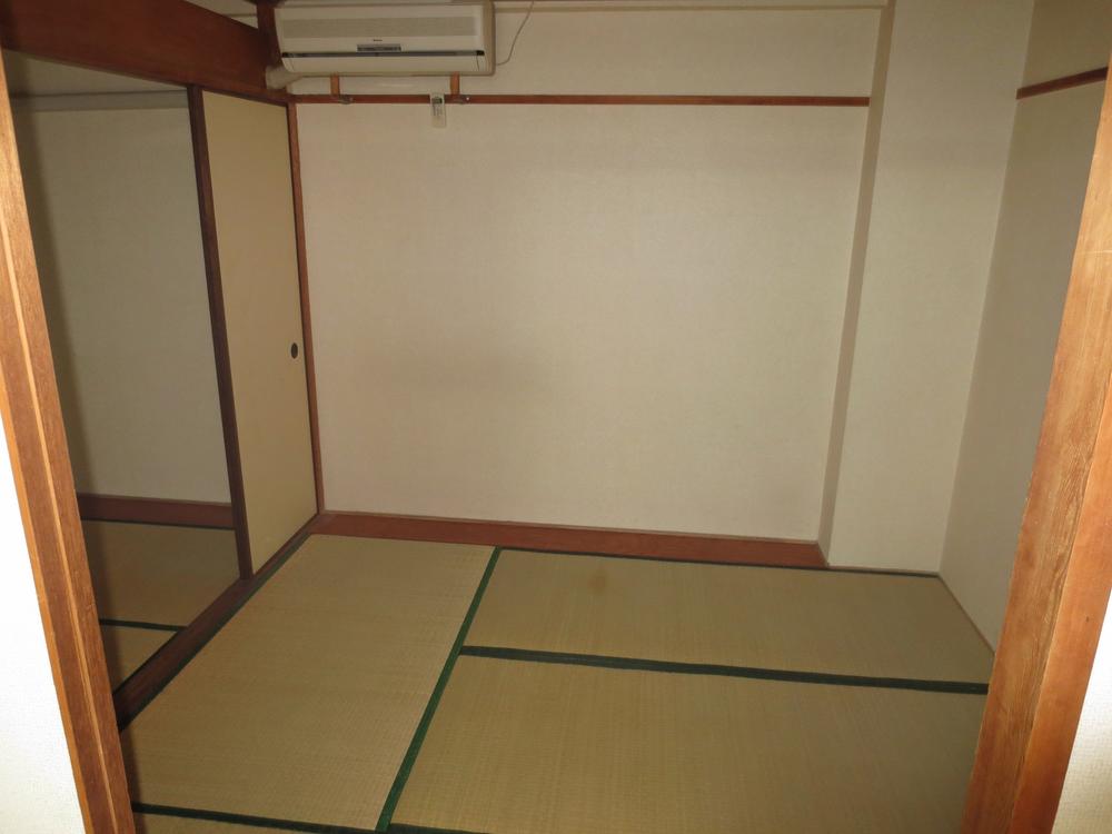 Non-living room. Japanese style room