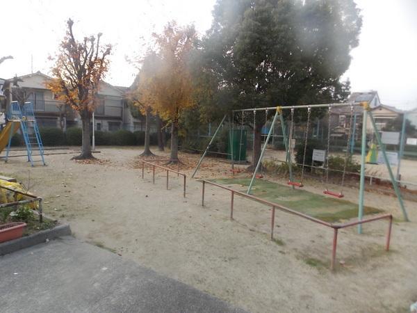 Other. Park is also suitable for close to child-rearing environment!