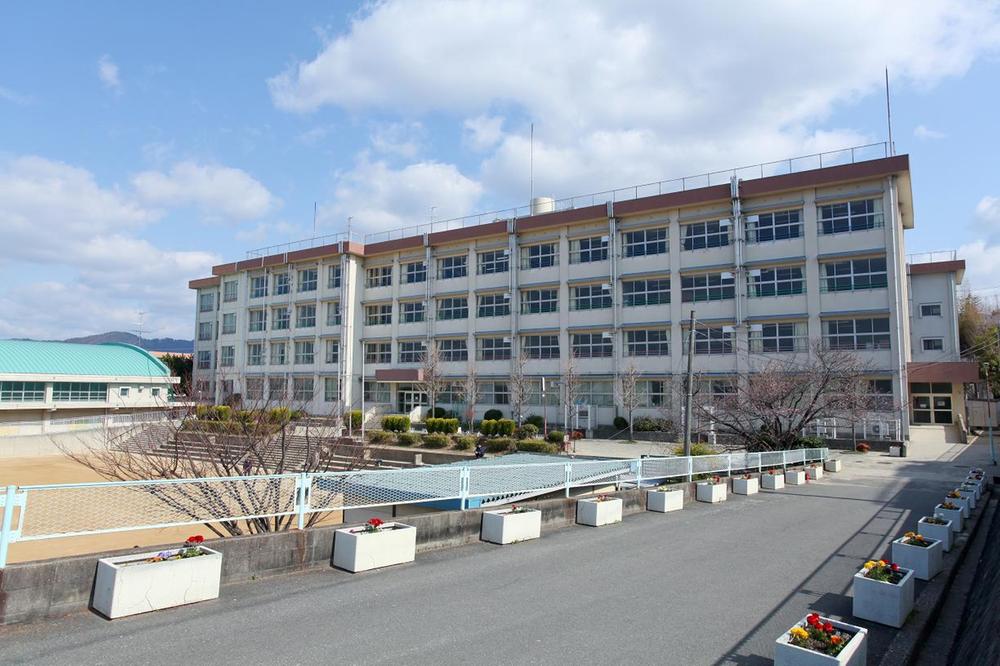 Junior high school. Toyonaka Municipal eleventh 2000m up to one junior high school