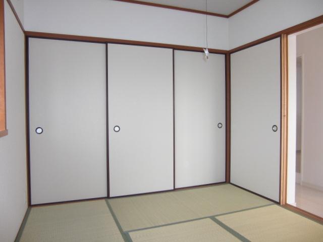 Receipt. Japanese-style closet