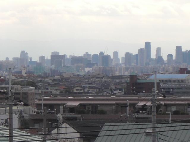 View photos from the dwelling unit. It seems to Umeda