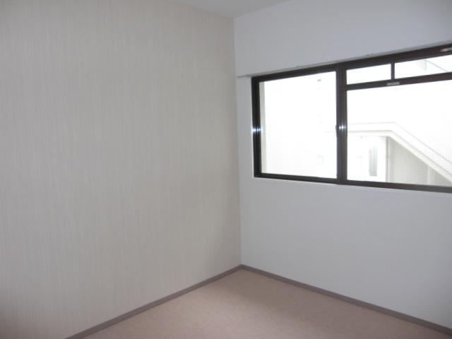 Non-living room. Western-style 4.9 Pledge