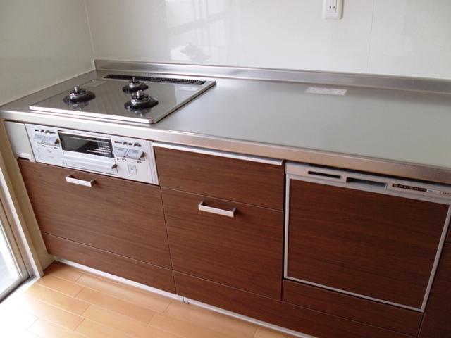 Kitchen. Indoor (12 May 2013) Shooting