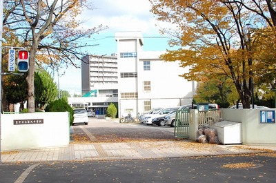 Junior high school. 9 junior high school Very nice school reputation 700m to (junior high school)