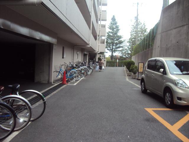 Other common areas. ■ Shared space has been beautifully cleaned ■