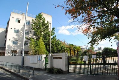 Primary school. Terauchi to elementary school (elementary school) 330m