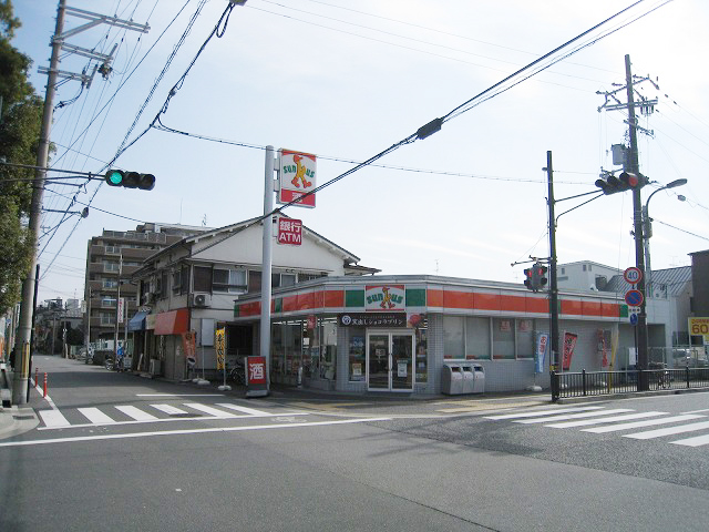 Convenience store. Thanks Osakaondai 795m before to the store (convenience store)