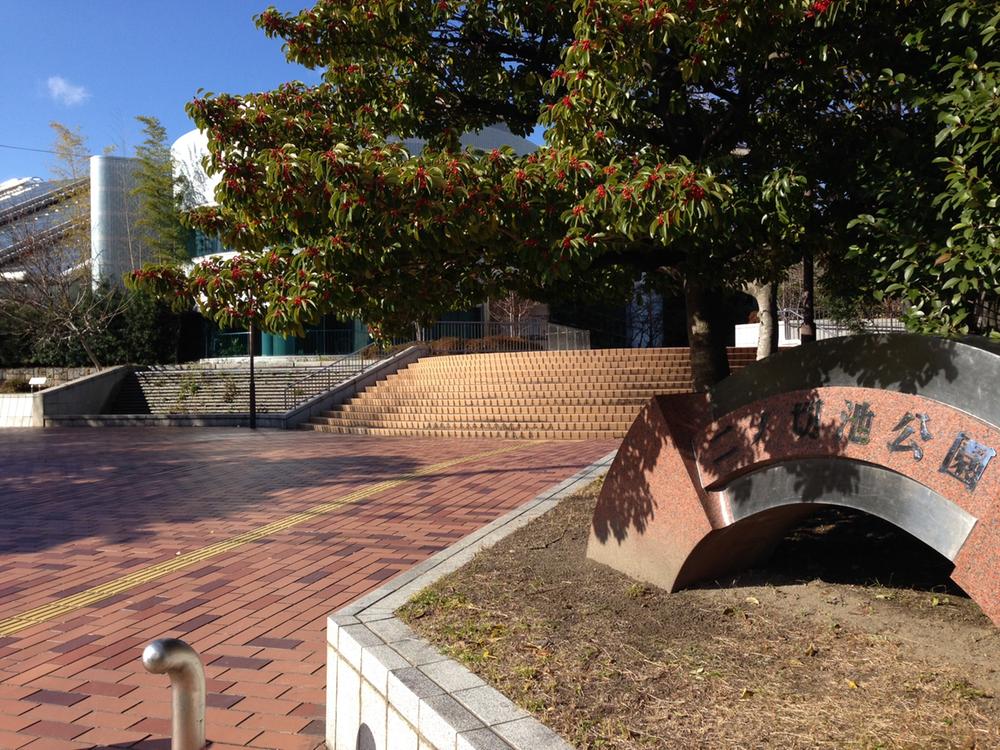 Other. Bright park in front of the eye! It is ideal for families with a child