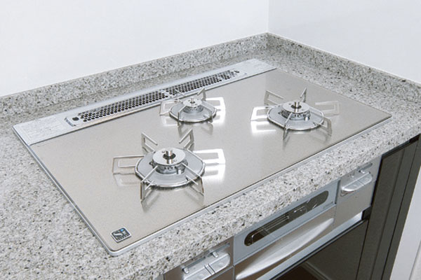 Kitchen.  [Glass top stove] Kitchens, Look not only beautiful, Also adopted an easy gas stove glass top cleaning. Extinction equipped with safety devices and forgetting to turn off prevention function