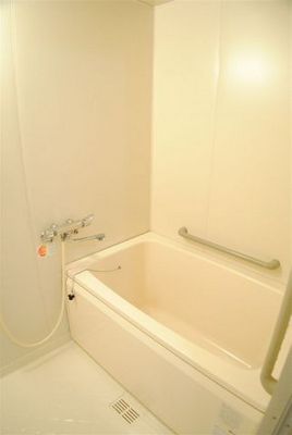 Bath. Reheating function with bathroom