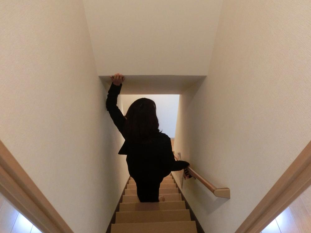 Other. Stairs, I am the hand reach height to ceiling Once stretched out a hand of 162cm. 