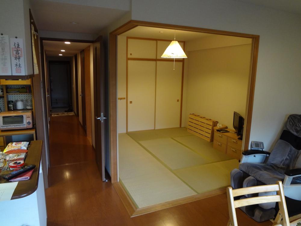 Non-living room. I hope when you want to spend and relax there is a Japanese-style room.