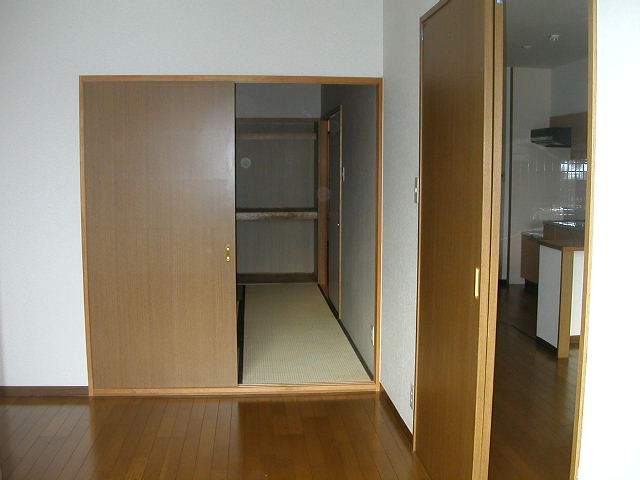 Other room space. Western style room ・ Japanese-style room