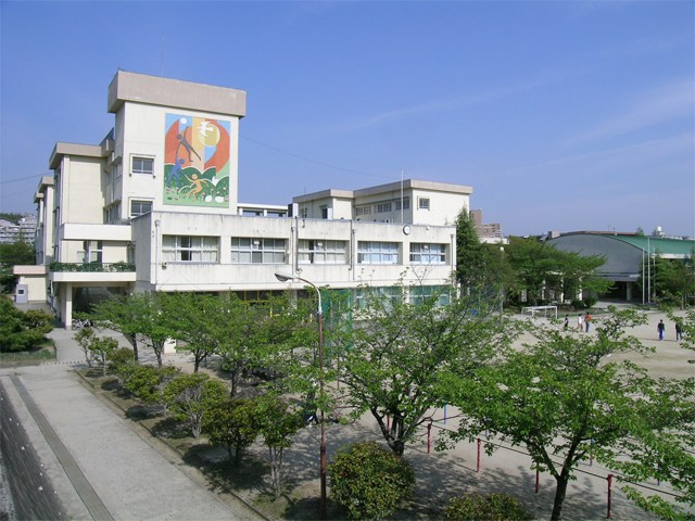 Primary school. 208m to Toyonaka Tatsuizumi hill elementary school (elementary school)