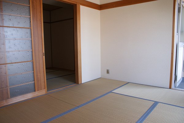Other room space. Japanese-style room (2)