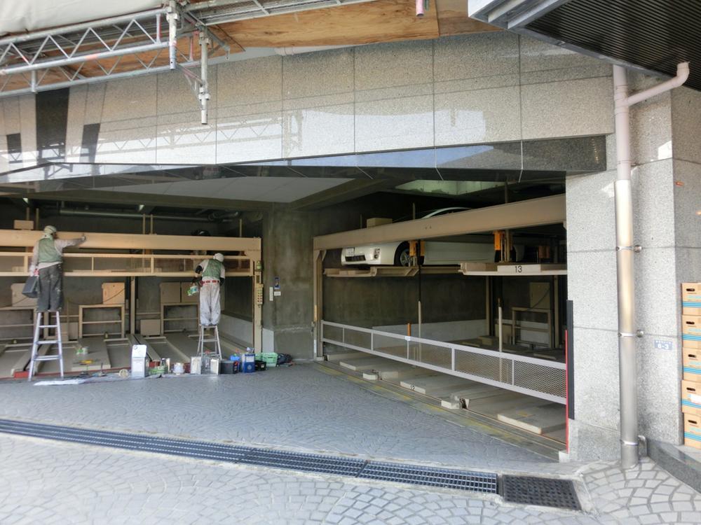Parking lot. Current is the apartment of large-scale in the repair. Also it has been repainted clean parking.