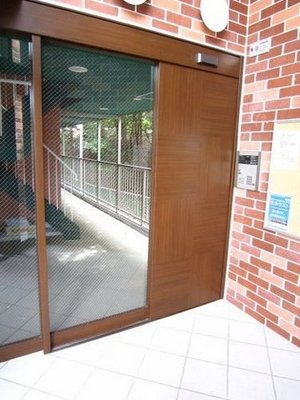 Entrance. Auto entrance with lock