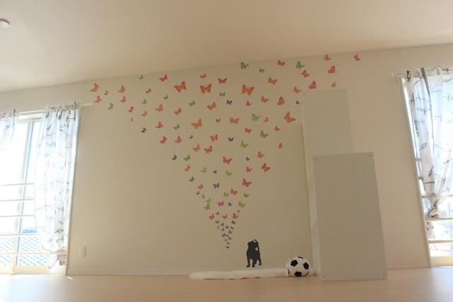Non-living room. 2F