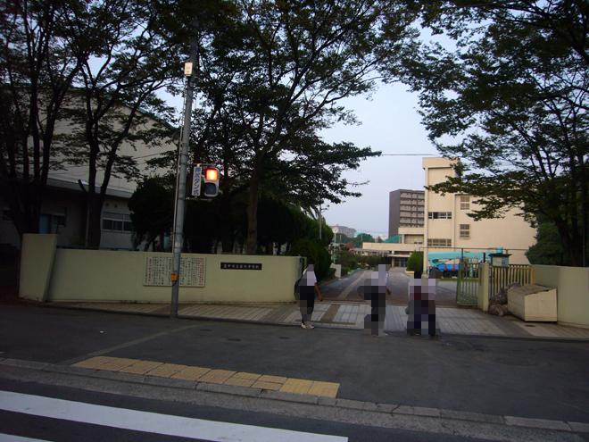 Junior high school. Toyonaka 320m to stand ninth junior high school