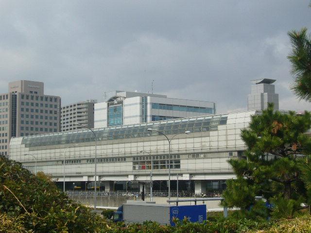 station. Osakamonorerusen Senri Chuo 1850m to the Train Station