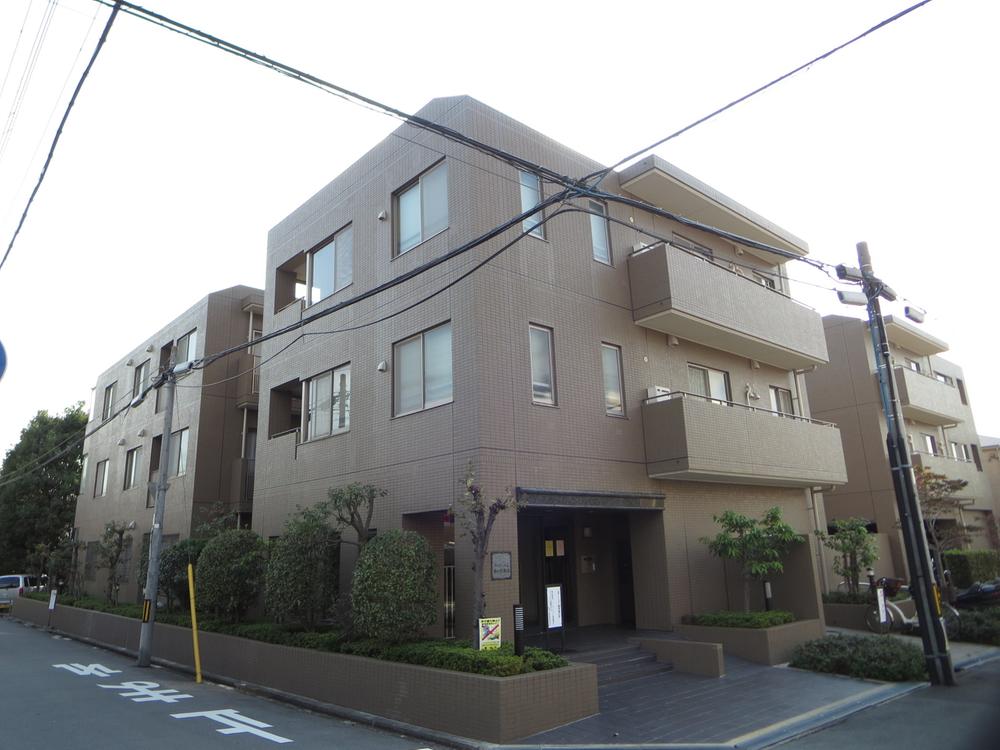 Local appearance photo. It is very beautiful. It is a quiet residential area!