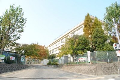 Primary school. Takashi Izumi 300m up to elementary school (elementary school)