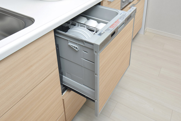Kitchen.  [Dishwasher] Easy to out of tableware in the pull-out, You can also expect sanitary and water-saving effect. Disinfection cleaning ・ Low noise there is a sterilization drying function is Dishwasher (about 36db) (same specifications)