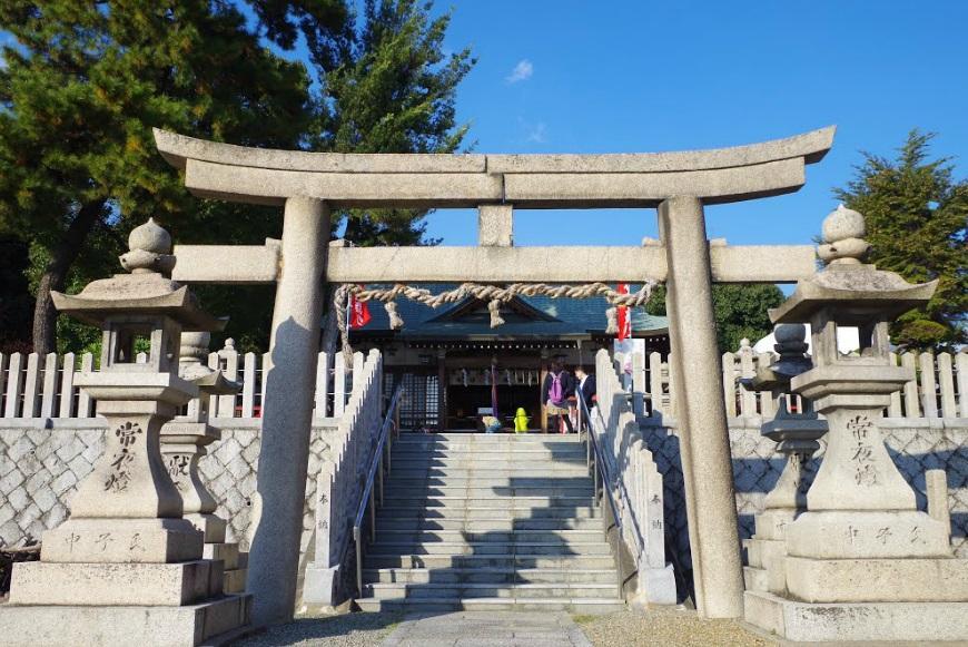 Other. Sumiyoshi is a four-story apartment that is located in the immediate vicinity of the shrine. Surroundings there is also such as Crane, You can comfortably stay in a lush environment. Floor plan is widely and 4LDK, Since it is a pre-renovation, Care is not required.