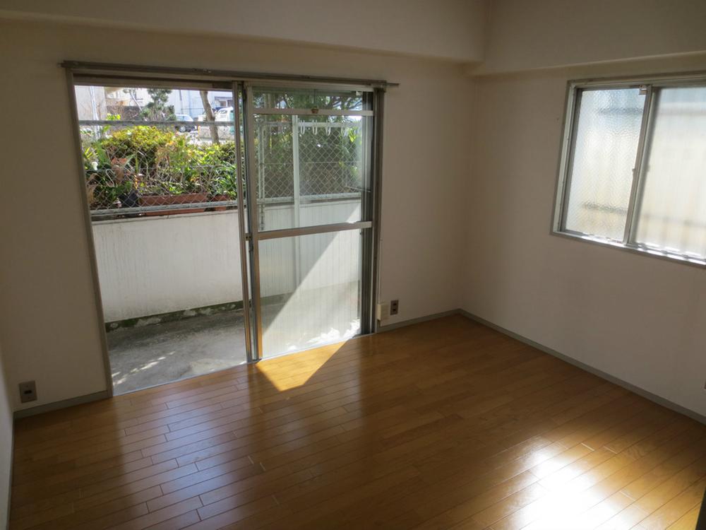 Non-living room. ◆ Pre-exchange cross Zhang