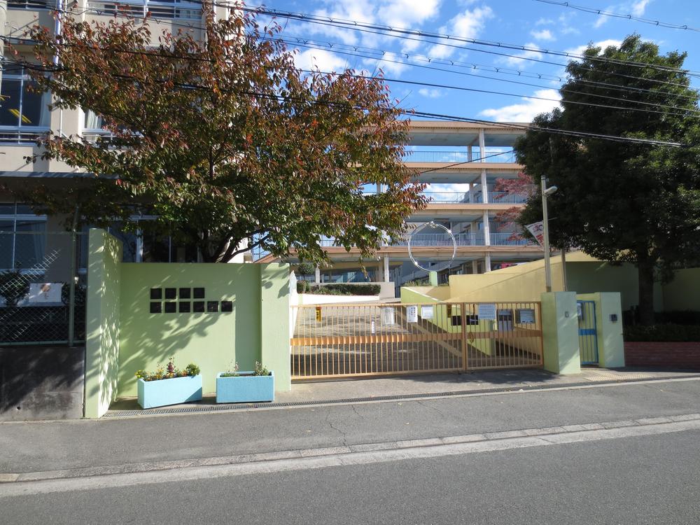 Junior high school. Toyonaka 1184m to stand seventeenth junior high school